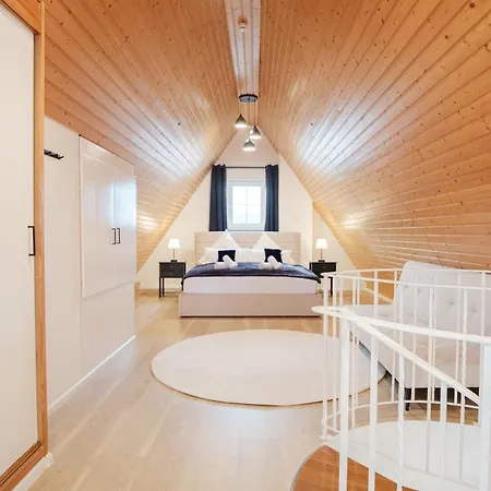 Neu Deluxe Muensterblick, Maisonette, Kingsize Bett, Kueche, Netflix, Aussicht, E-kamin 公寓 *