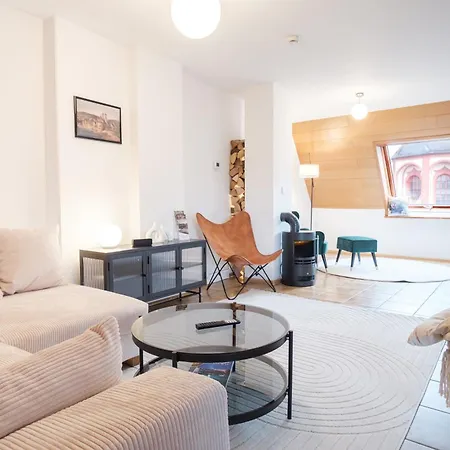 Neu Deluxe Muensterblick, Maisonette, Kingsize Bett, Kueche, Netflix, Aussicht, E-kamin Bad Sackingen